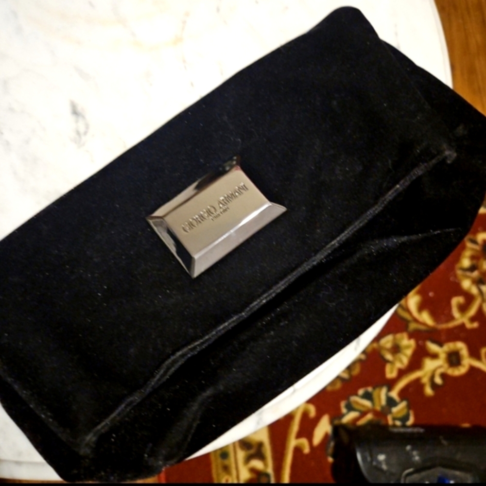 Vtg Giorgio Armani  authentic vintage snap clutch black velvet